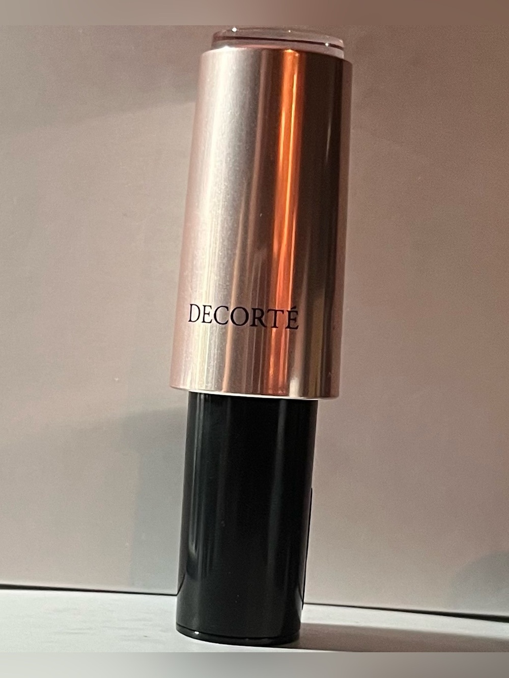 DECORTÉ - The Rouge Velvet shade BR302 (NWOT)